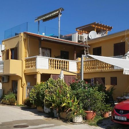 Luxury Apartment By The Sea With Private Whirlpool And Terrace 50M2 Posedarje Kültér fotó